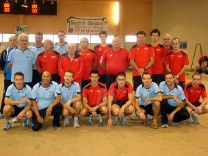 Les équipes de Tournon et d'Annonay lors du match aller