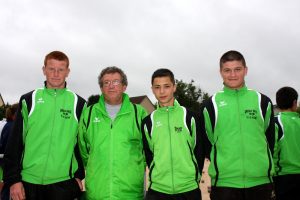 Dans leur poule, Gaël Maire, Jean Dylan et Jérémy Palisse de Saint Victor ont perdu 4 à 13 contre Bonnet-Liégeon (Savoie) et l’ont emporté 7 à 4 devant Vaissières (Haute Garonne). 0 la partie de barrage, ils l’ont emporté 10 à 8 devant Jeanpierre (Rhône). En huitièmes de finale, ils ont été éliminés 7 à 9 par Garcia (Haute-Savoie).