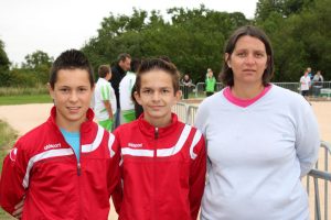 Dans leur poule, Yoland Grand et Antoine Damon d’Annonay ont gagné 13 à 2 contre Bonnet (Isère) et 13 à 3 contre Fromentoux (Ardèche). En huitièmes, ils ont éliminé, 13 à 1, Yildiz (Ain). Ils ont perdu en quarts de finale, 5 à 13 contre Nogues (Pyrénées Orientales).