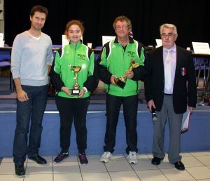 Juliette Ponsonnet avec son coach entre Frédéric Gerland adjoint au maire de Saint Péray et Marc Valayer, président du CBD