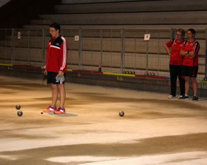 Claudine Peyrouse gagnante en combiné n'a pas pu s'imposer avec sa fille, Sylviane Pascal, dans le double traditionnel face à une formation redoutable.