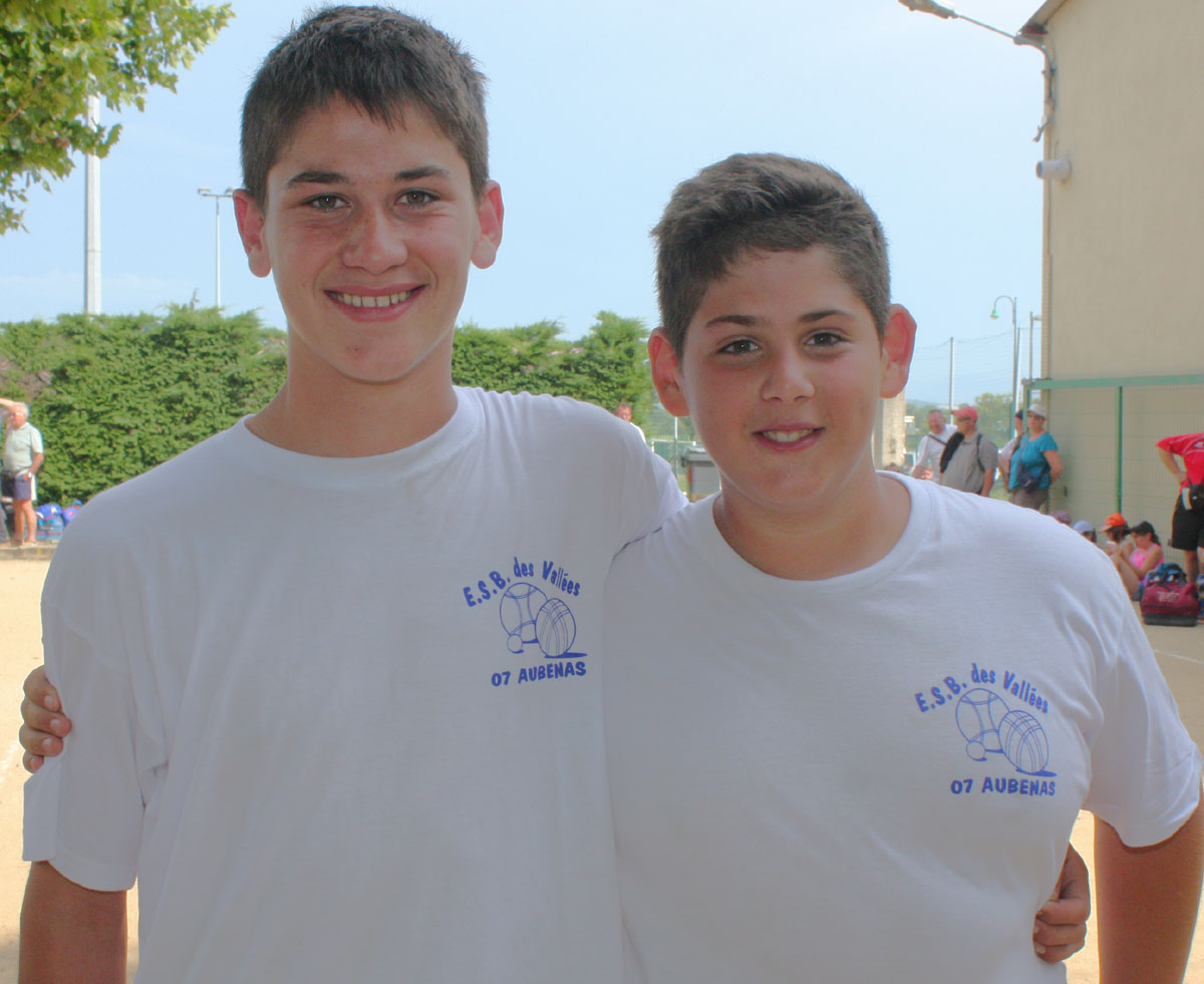 Moins de 15, Aubenas se qualifie