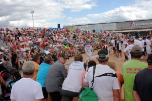 Il y avait beaucoup de monde dans les tribunes dés le premier jour.