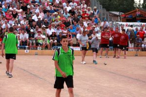 Gaël y retourne pour la gagne.