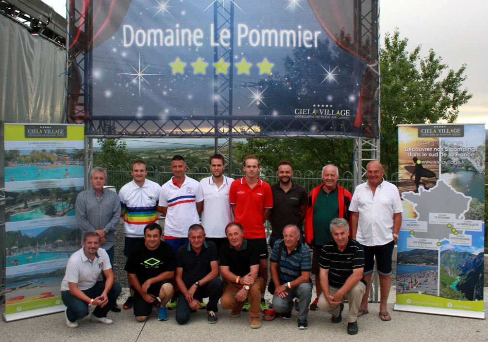 La promotion des boules avec les Trois clochers