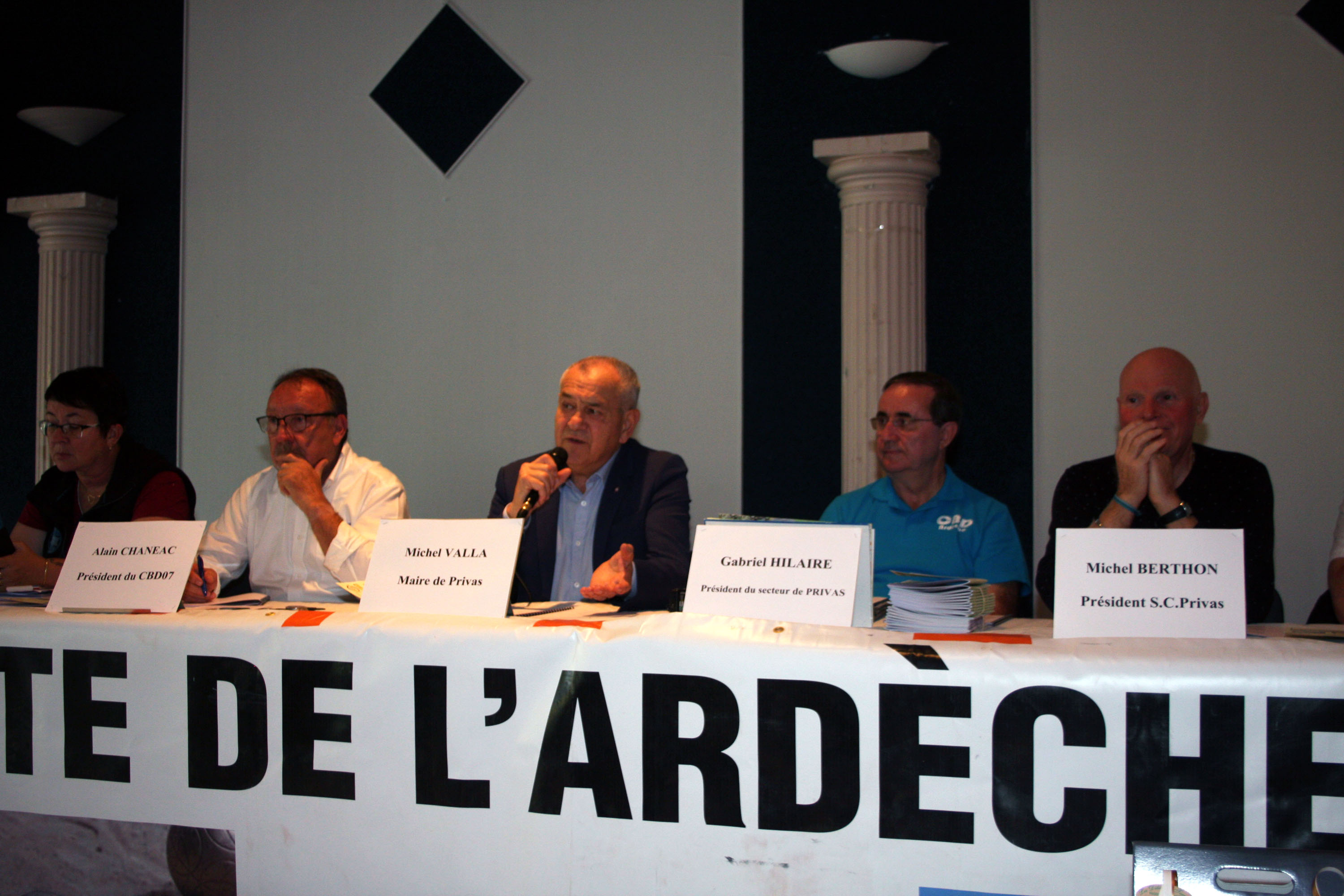 Très faible assistance pour le congrès 2018