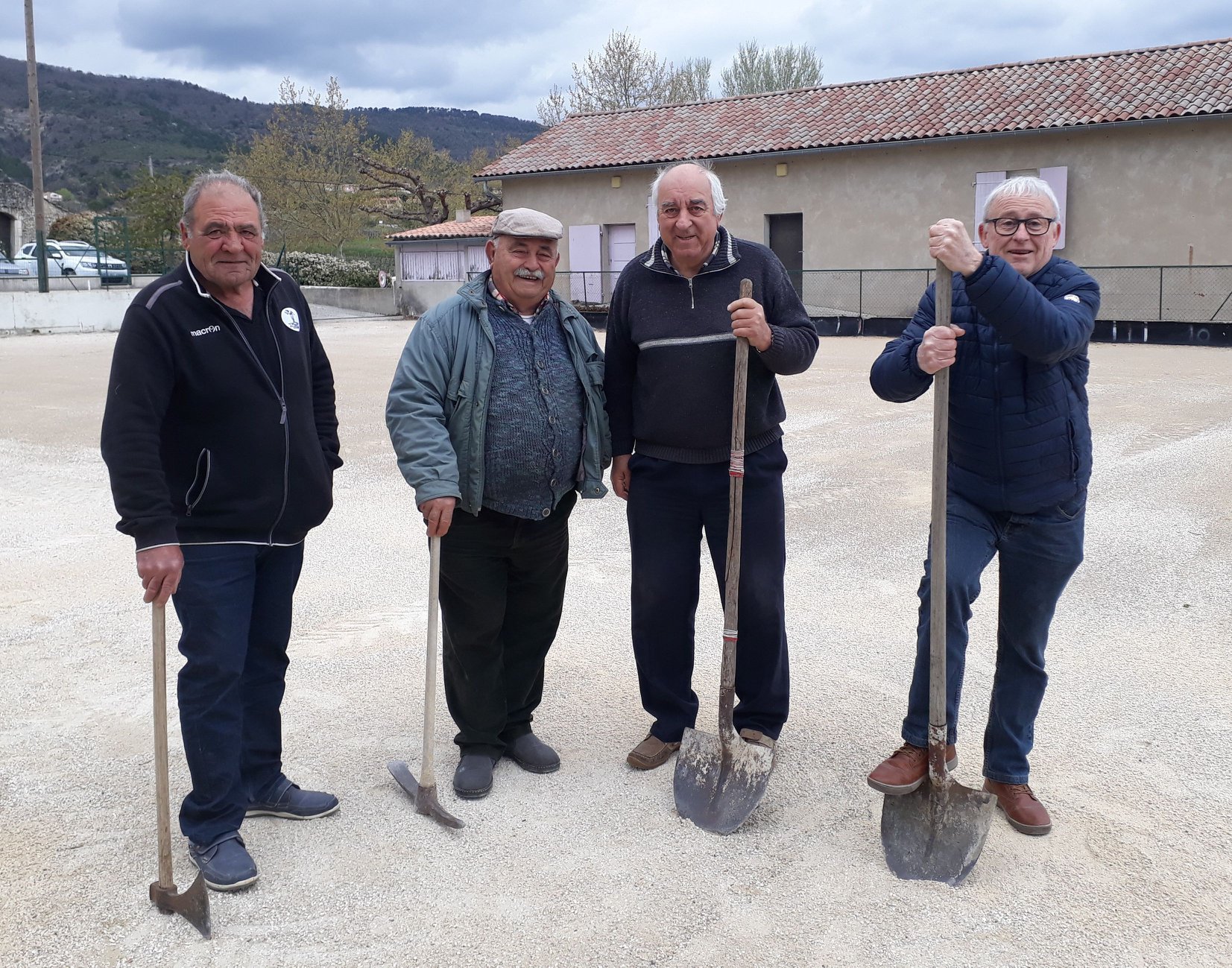 Valvignères entre en guerre contre les racines