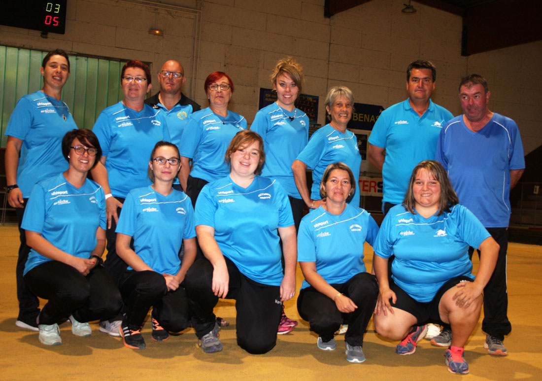 Aubenas fait chuter le leader