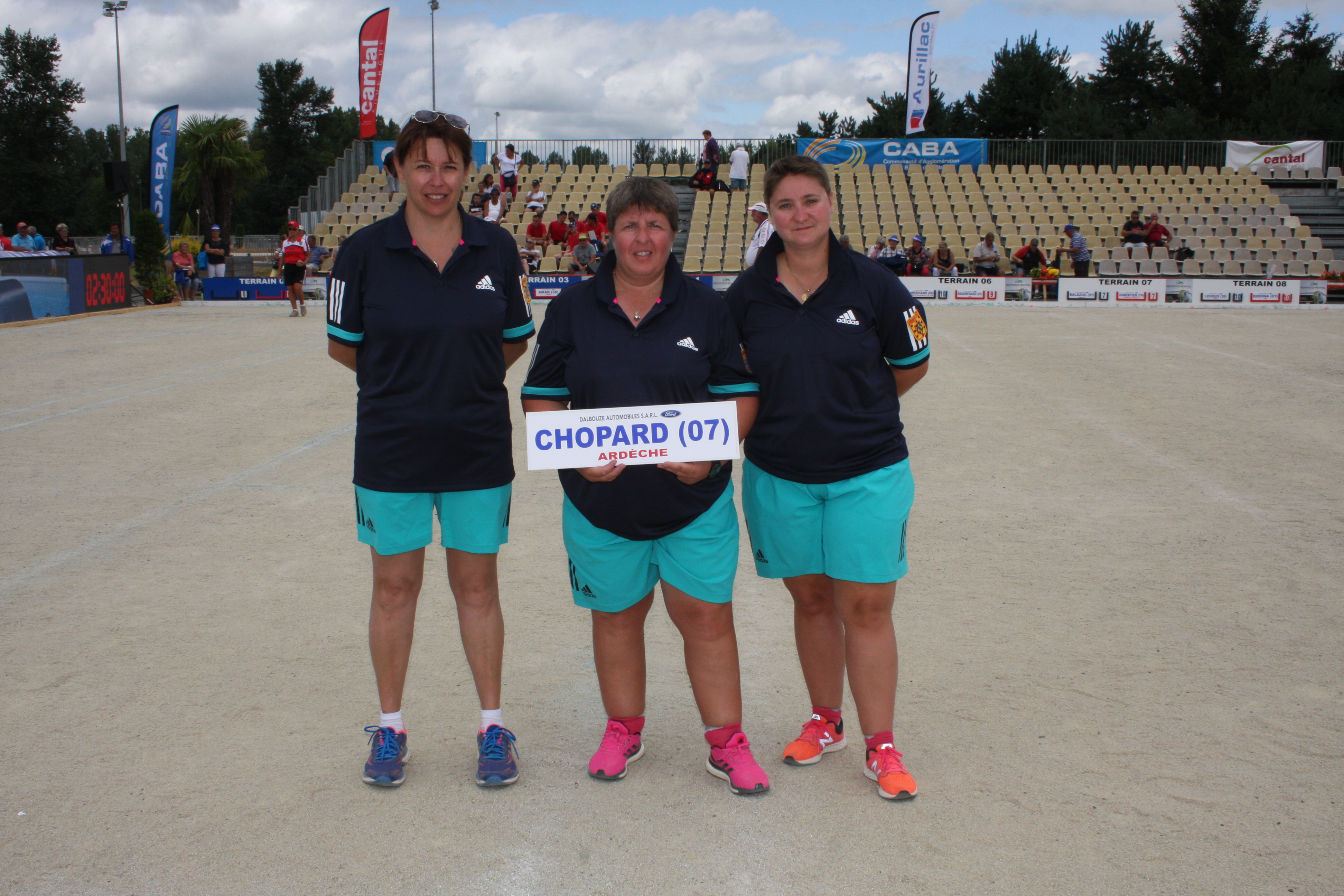 Les F2 chutent en poule